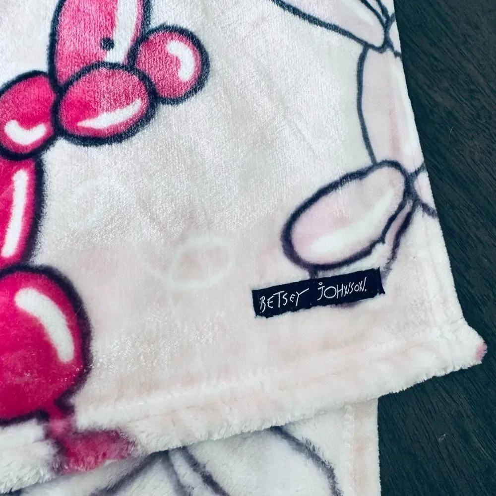 Betsey Johnson Pink Balloon Dog Valentine Plush Throw Blanket